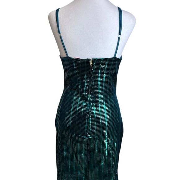 Elegant Green Sequin Dress - Picture 4 of 17